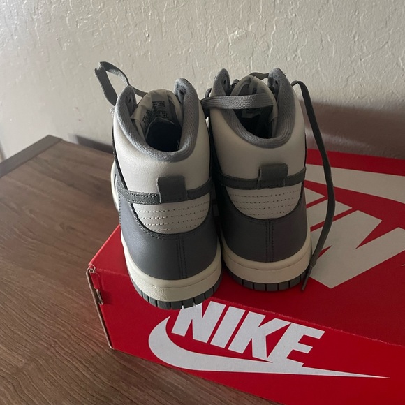 Nike dunk high GS - Picture 4 of 5